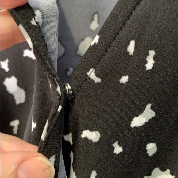 Forever 21 Faux Wrap Dress - Picture 4 of 8